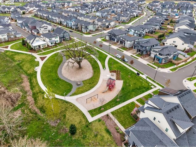 6745 Se GENROSA St, Hillsboro, OR 97123