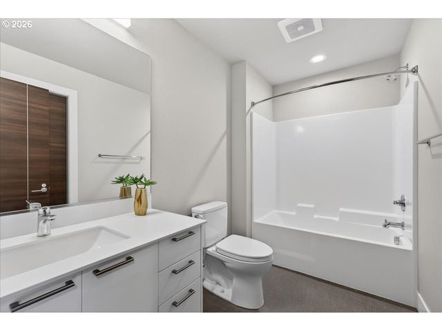 6745 Se GENROSA St, Hillsboro, OR 97123