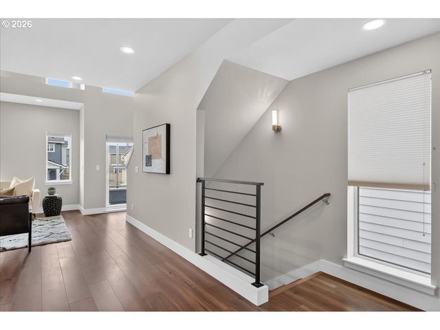 6745 Se GENROSA St, Hillsboro, OR 97123