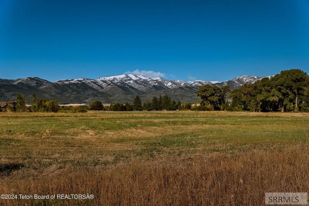 Image 13 of property listing at 6688 Fox Meadow Drive, Victor, ID 83455