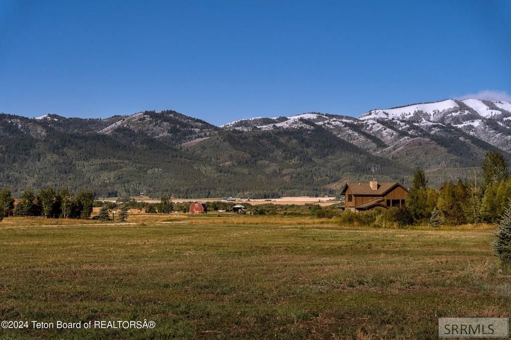 Image 2 of property listing at 6688 Fox Meadow Drive, Victor, ID 83455