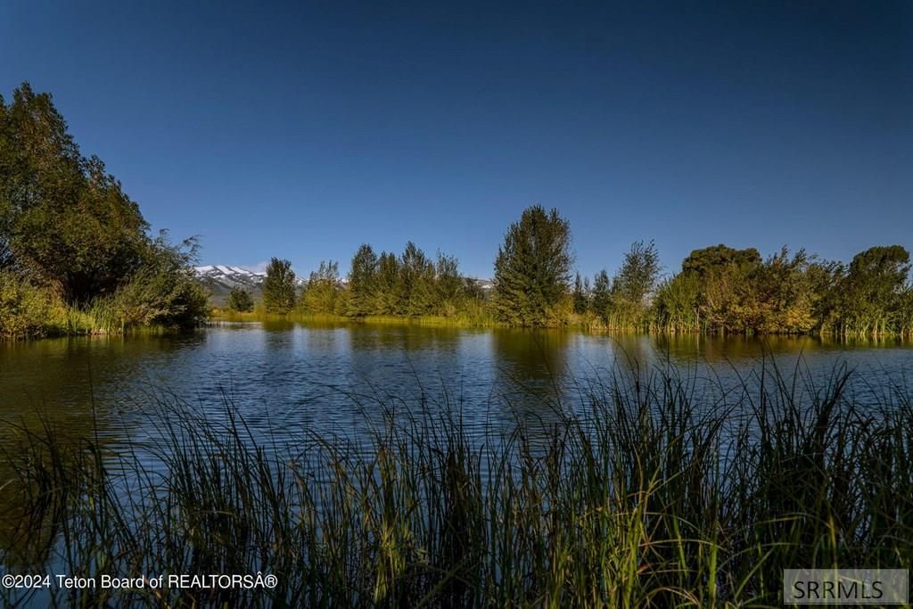 Image 8 of property listing at 6688 Fox Meadow Drive, Victor, ID 83455