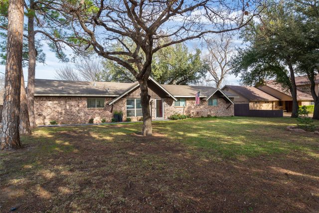 2124 Ridge Lane, Grapevine, TX 76051