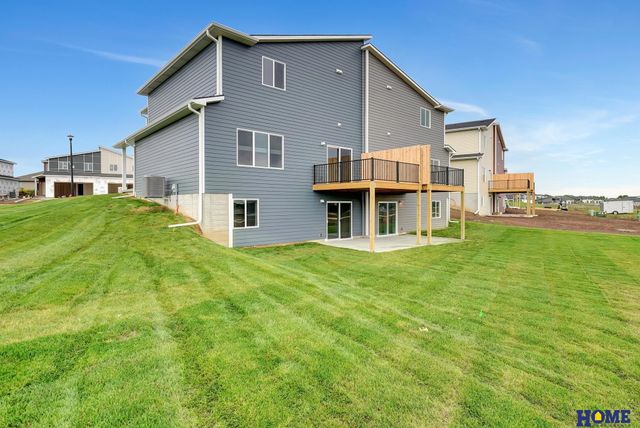 10856 Legends Lane, Lincoln, NE 68527