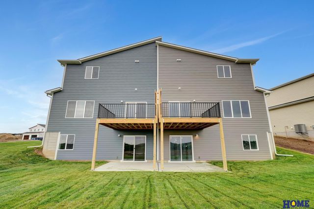 10856 Legends Lane, Lincoln, NE 68527