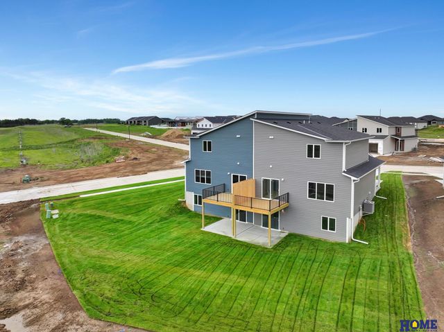 10856 Legends Lane, Lincoln, NE 68527