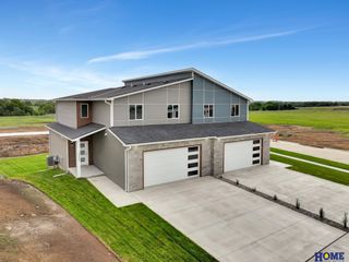 10856 Legends Lane, Lincoln, NE 68527