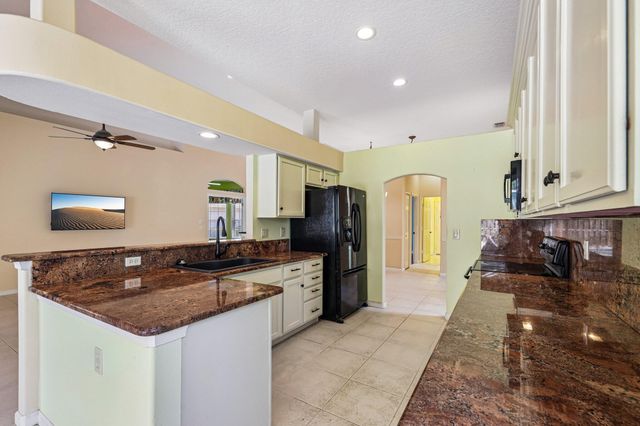 3709 NW Royal Oak Drive, Jensen Beach, FL 34957