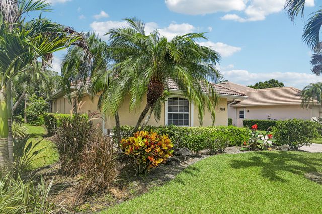 3709 NW Royal Oak Drive, Jensen Beach, FL 34957