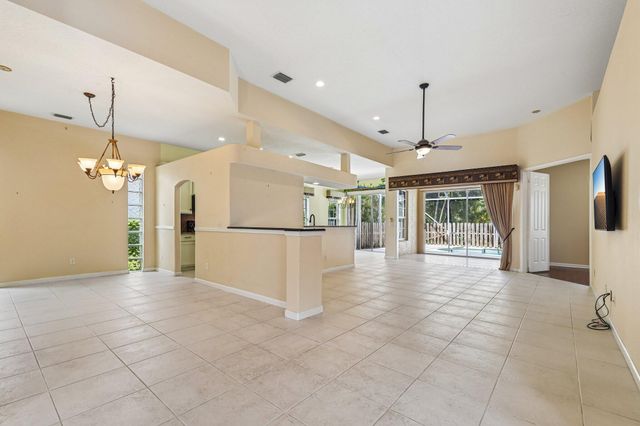 3709 NW Royal Oak Drive, Jensen Beach, FL 34957