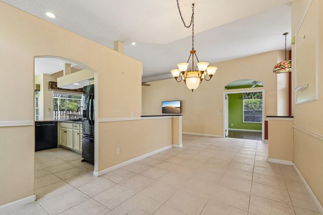 3709 NW Royal Oak Drive, Jensen Beach, FL 34957