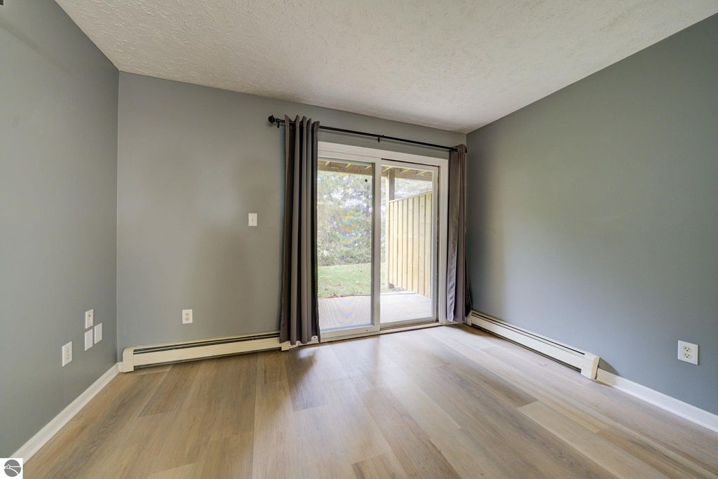 Image 7 of property listing at 2611 Green Meadows Drive, Traverse City, MI 49685