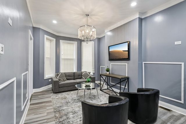 6748 S Wabash Avenue, Chicago, IL 60637