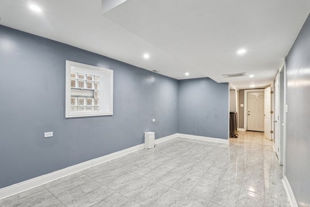 6748 S Wabash Avenue, Chicago, IL 60637