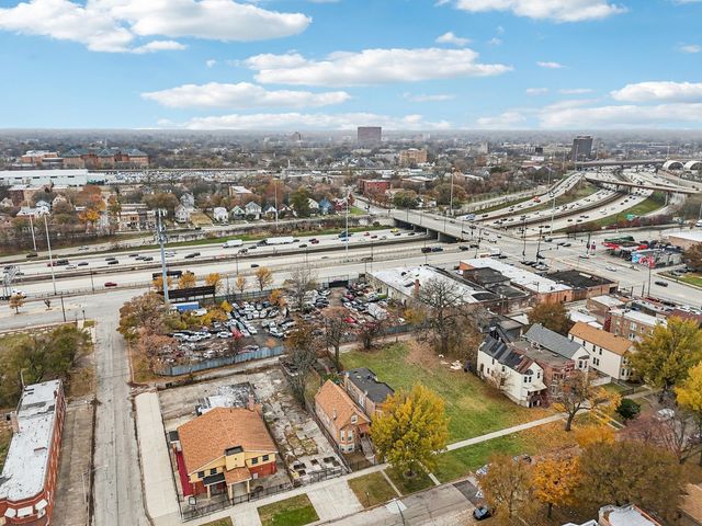 6748 S Wabash Avenue, Chicago, IL 60637