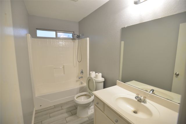 2820 Island Wren Drive, Mesquite, TX 75181
