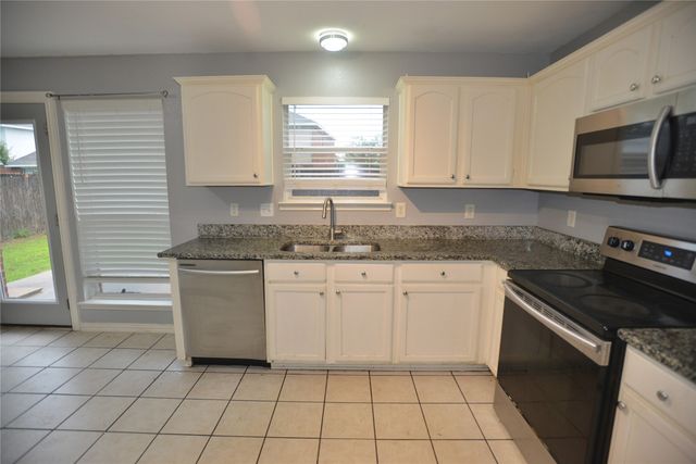 2820 Island Wren Drive, Mesquite, TX 75181