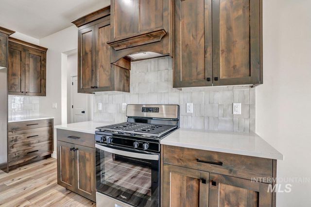 961 Gregory Way, Twin Falls, ID 83301