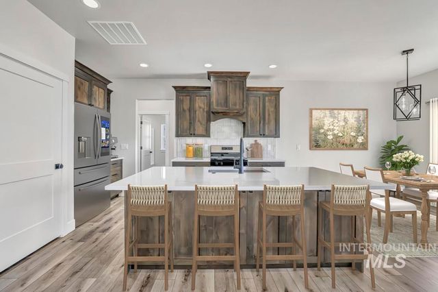 961 Gregory Way, Twin Falls, ID 83301