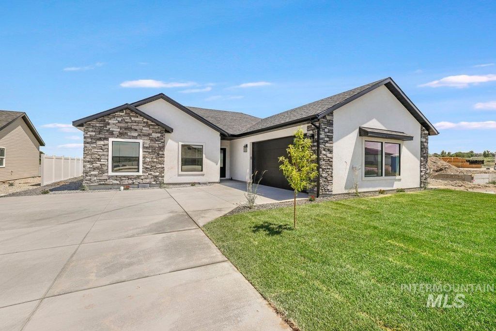 961 Gregory Way, Twin Falls, ID 83301