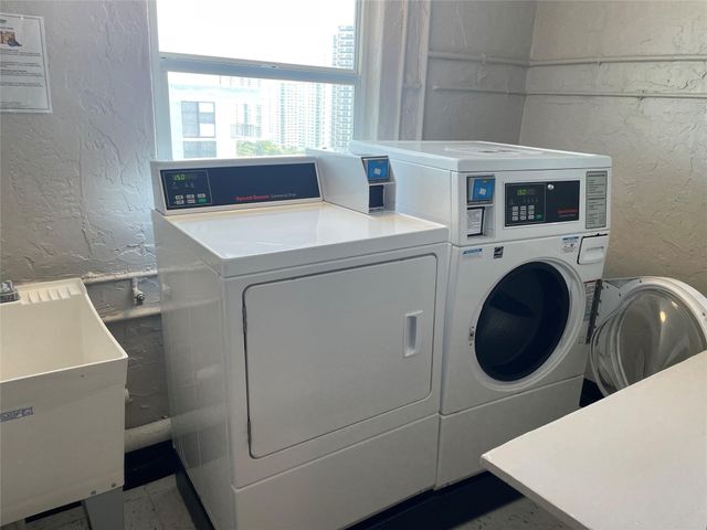 3015 N Ocean Boulevard 18J, Fort Lauderdale, FL 33308