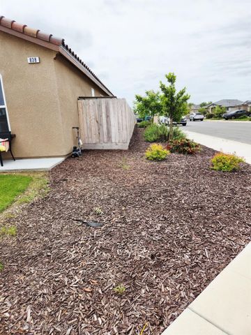 838 Shasta Street, Madera, CA 93638