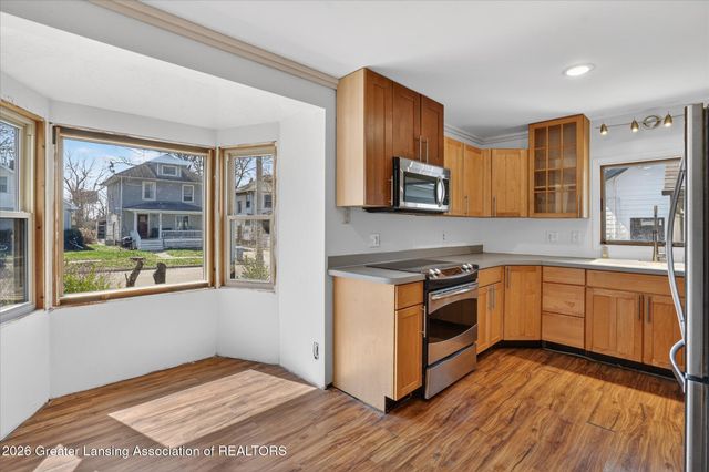 1031 Bement Street, Lansing, MI 48912