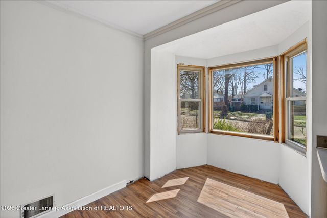 1031 Bement Street, Lansing, MI 48912