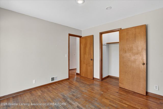 1031 Bement Street, Lansing, MI 48912