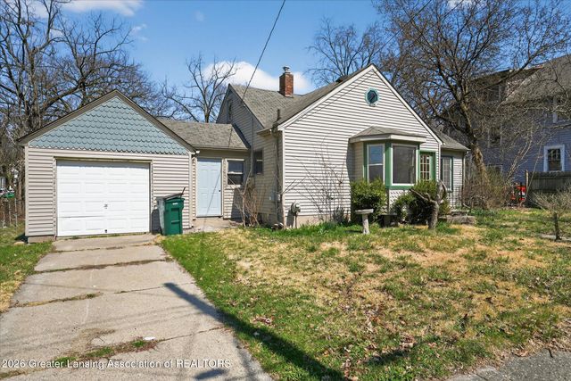 1031 Bement Street, Lansing, MI 48912