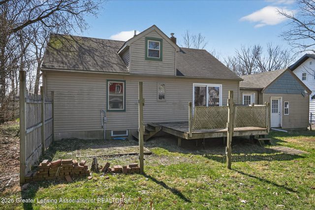 1031 Bement Street, Lansing, MI 48912