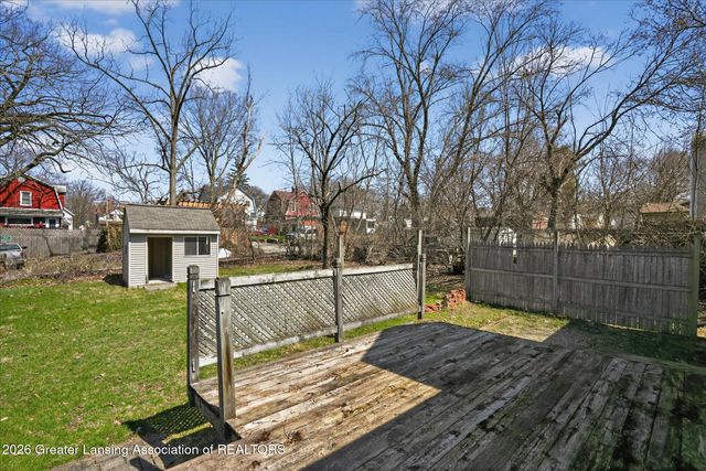 1031 Bement Street, Lansing, MI 48912