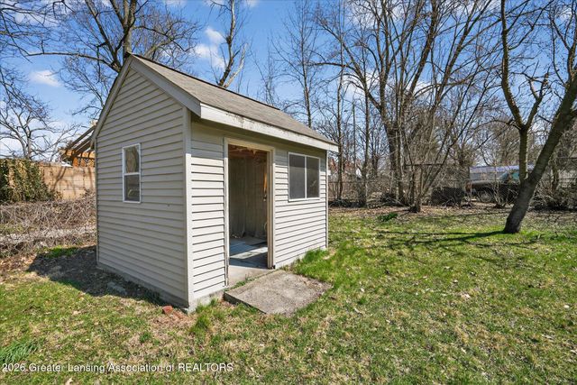 1031 Bement Street, Lansing, MI 48912