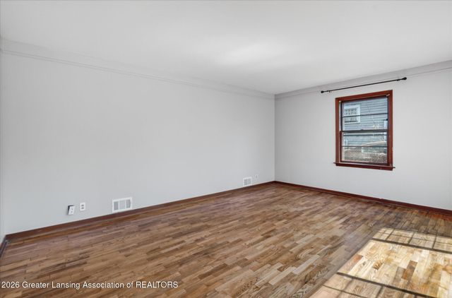 1031 Bement Street, Lansing, MI 48912