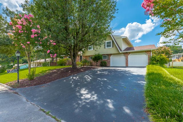 9329 Charbar Circle, Chattanooga, TN 37421