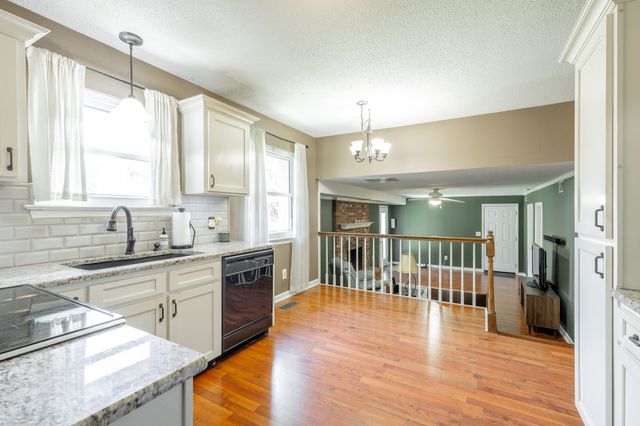 9329 Charbar Circle, Chattanooga, TN 37421