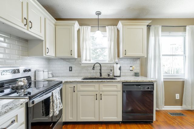9329 Charbar Circle, Chattanooga, TN 37421