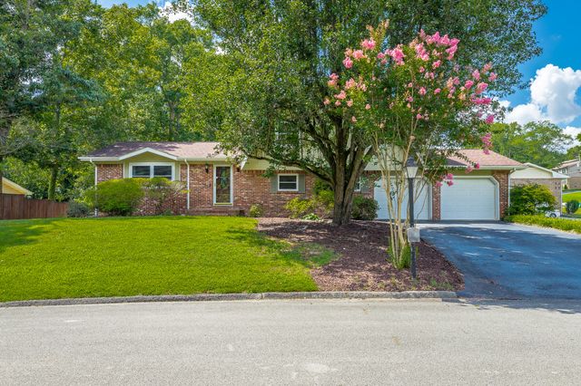 9329 Charbar Circle, Chattanooga, TN 37421