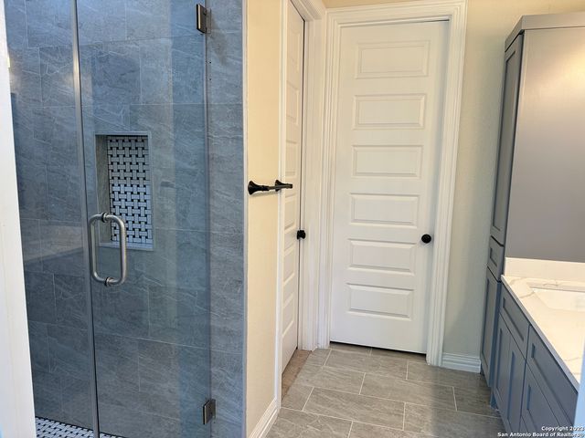 6014 COVERS COVE, Cibolo, TX 78108