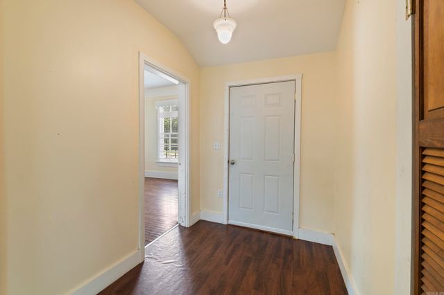 1800 W Short 17th Street, North Little Rock, AR 72114