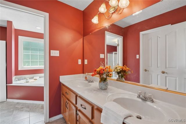 3031 Talleywood Ln, Chester, VA 23831