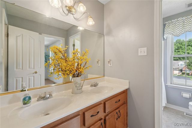 3031 Talleywood Ln, Chester, VA 23831