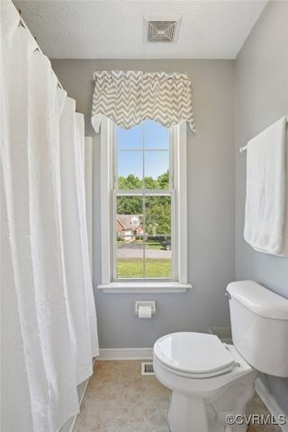 3031 Talleywood Ln, Chester, VA 23831
