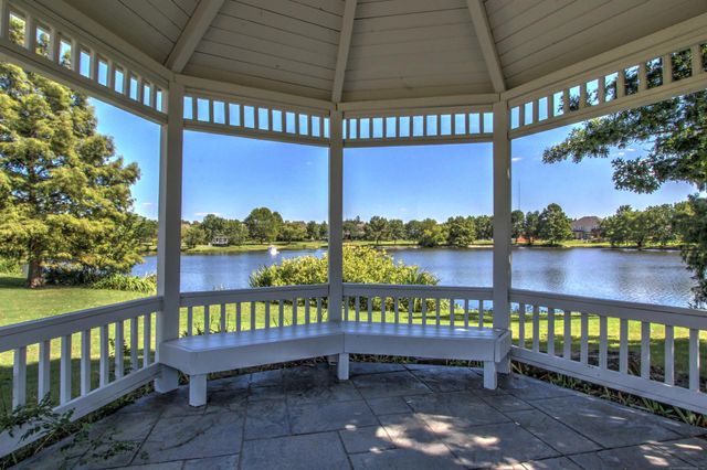 519 N 84th Place, Broken Arrow, OK 74014