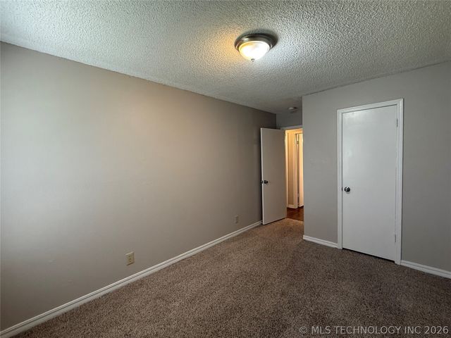 7880 N 120th East Avenue, Owasso, OK 74055