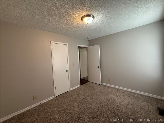 7880 N 120th East Avenue, Owasso, OK 74055