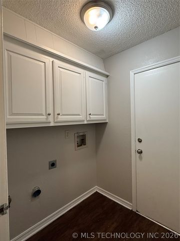 7880 N 120th East Avenue, Owasso, OK 74055