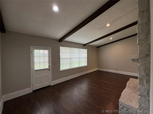 7880 N 120th East Avenue, Owasso, OK 74055