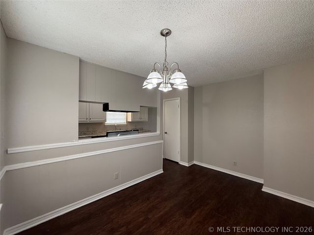 7880 N 120th East Avenue, Owasso, OK 74055