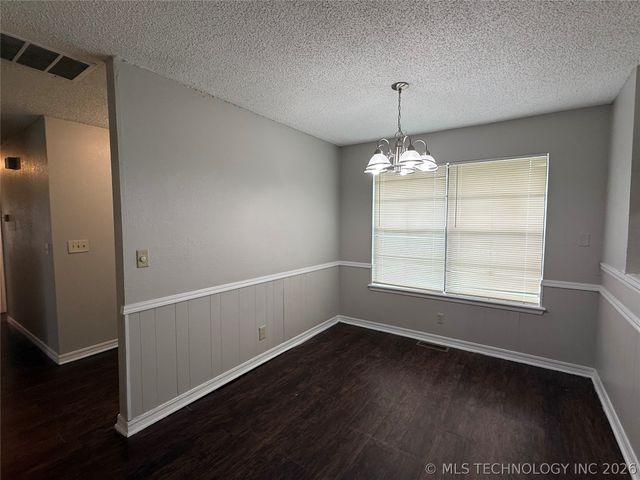 7880 N 120th East Avenue, Owasso, OK 74055
